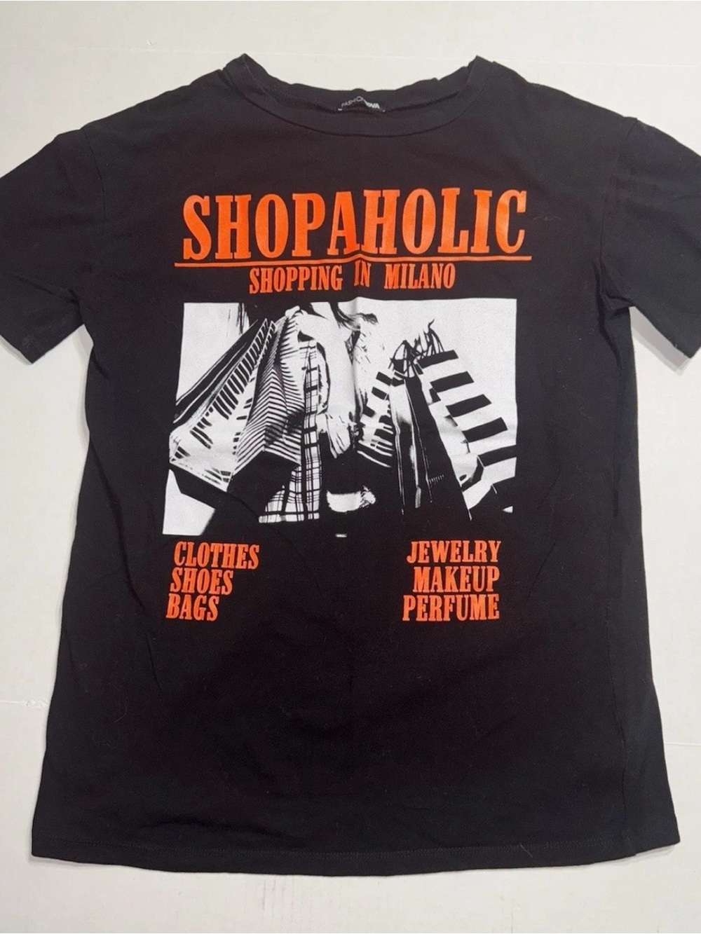 Fashion Nova Shopaholic Graphic T Shirt Milano Black Orange Womens Size Small